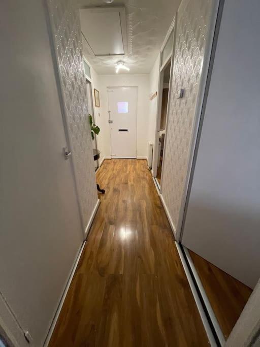 Spacious Bungalow In London, Near Central London, The Excel Centre And The O2, Ideal For Families Extérieur photo